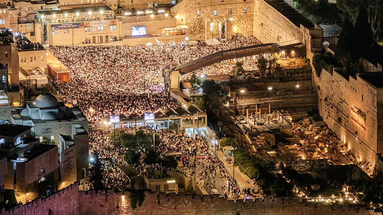 A drone view of Jewish worshippers taking part in Slichot, a prayer in which Jews offer repentance and ask God to forgive their sins, ahead of Yom Kippur, the Jewish day of atonement and the holiest day in the Jewish calendar, at the Western Wall in Jerusalem's Old City, September 18, 2026. REUTERS/Ilan Rosenberg