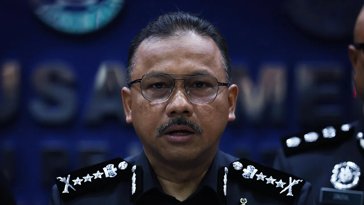 KOTA BHARU, 22 Sept - Ketua Polis Kelantan, Datuk Mohd Yusoff Mamat bercakap pada sidang media selepas Perhimpunan Bulanan Peringkat Kontinjen Kelantan bagi September 2026 di Ibu Pejabat Polis Kontinjen Kelantan hari ini. - fotoBERNAMA (2026)