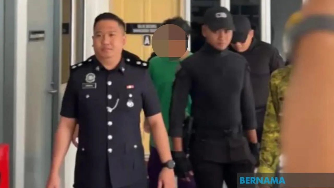 Penebar Roti Canai Didakwa Bunuh Anak Saudara Dengan Campak Ke Sungai -- BERNAMA