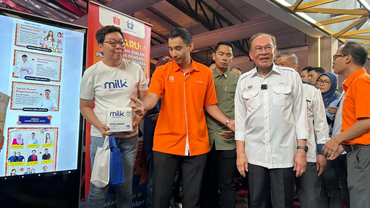 Anwar Ibrahim, di Majlis Penutupan Pameran Pertanian, Hortikultur dan Agro Pelancongan Malaysia (MAHA) 2026 di Taman Ekspo Pertanian Malaysia (MAEPS), Serdang.