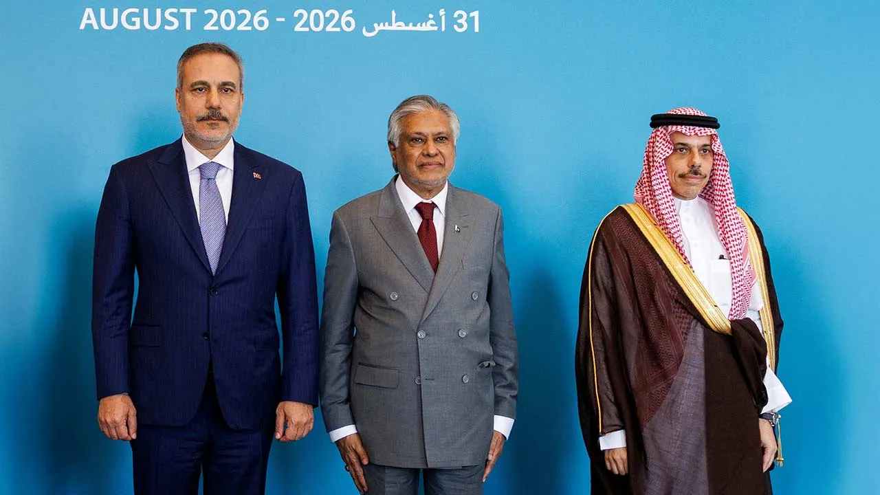 Turkey's Foreign Minister Hakan Fidan, Pakistan's Deputy Prime Minister and Foreign Minister Mohammad Ishaq Dar, and Saudi Foreign Minister Prince Faisal bin Farhan Al Saud pose for a picture before the first committee meeting under the joint defence accord, the "Mecca Joint Defence Agreement", in Istanbul, Turkey, August 31, 2026. REUTERS/Murad Sezer