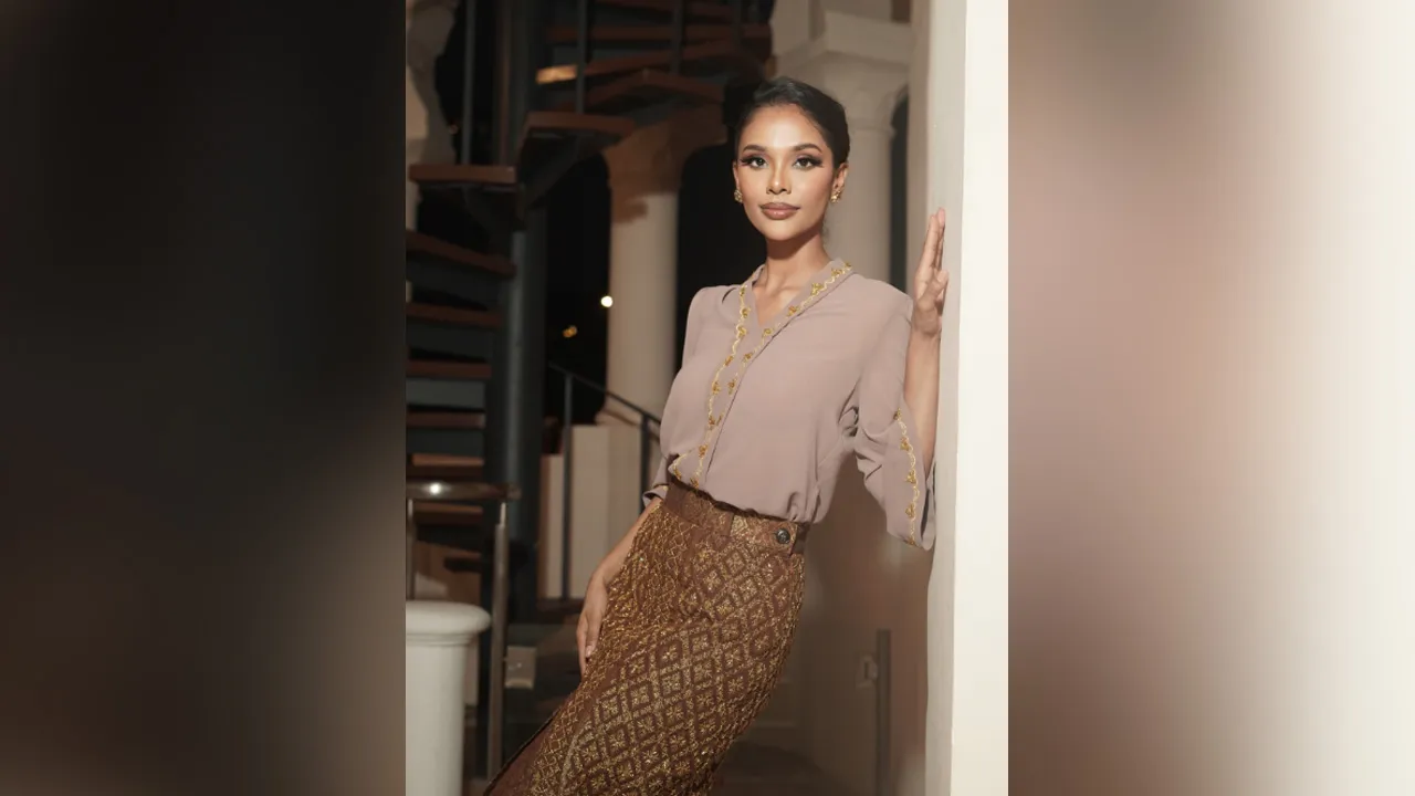 Today is the day. 🇲🇾  The moment we have all been praying for, believing in, and waiting for.  I am deeply grateful for the honour of carrying Malaysia on this journe.. sharing our stories, embracing cultures from around the world, and proudly carrying the beauty of our own heritage. 🌏  This evening, I’ll be wearing this Songket, specially crafted for the opening. A piece that carries the spirit, identity and pride of our nation.  Syukur, atas peluang dan amanah untuk membawa nama Malaysia ke pentas duni