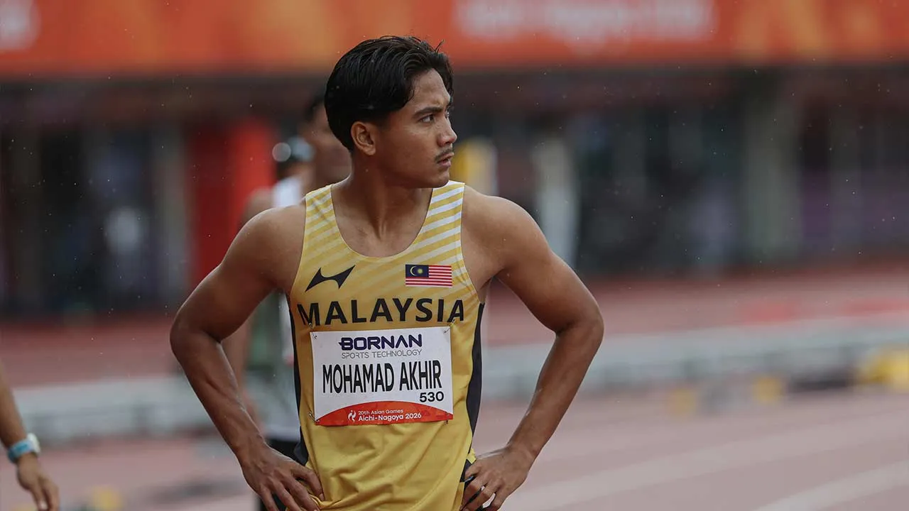 NAGOYA, 26 Sept - Pelari pecut kebangsaan Muhammad Haziq Mohamad Akhir selepas menamatkan larian dalam saringan kelima acara 200 meter lelaki pusingan pertama pada Sukan Asia Aichi-Nagoya di Nagoya City Mizuho Park Athletic Stadium hari ini. - fotoBERNAMA (2026) HAK CIPTA TERPELIHARA  NAGOYA, Sept 26 - National sprinter Muhammad Haziq Mohamad Akhir after completing his run in the fifth heat of the men "'s 200-metre first-round event at the Aichi-Nagoya Asian Games at Nagoya City Mizuho Park Athletic Stadium