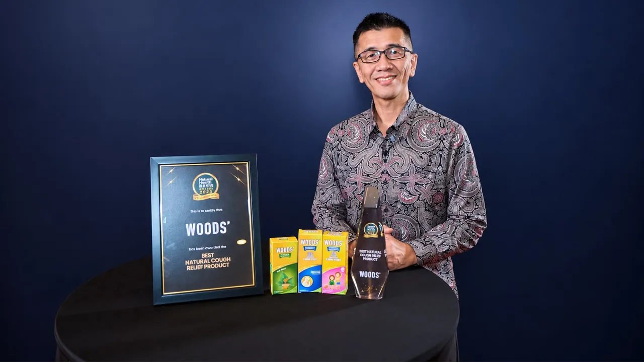 Pengurus Negara Kalbe Malaysia Sdn Bhd, Oktavianus. 
