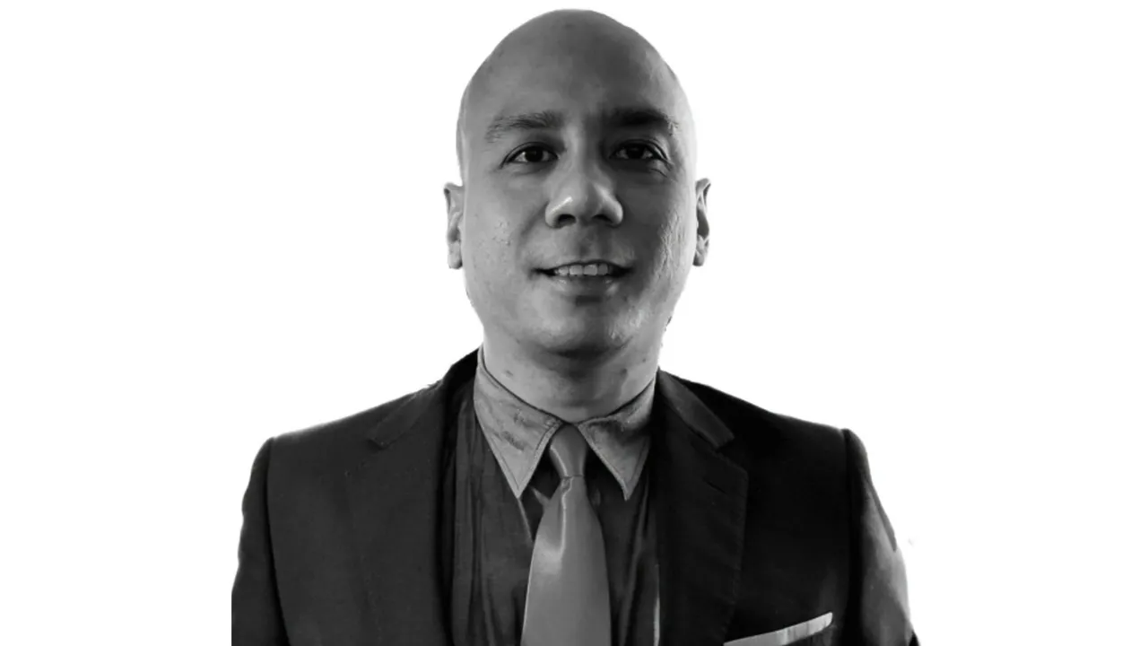 Penyampai RED FM RTM Kuching, Azrani Azmi