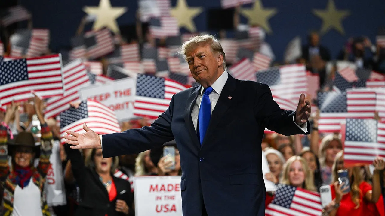 U.S. President Donald Trump gestures on stage at the Republican National Midterm Convention in Dallas, Texas, U.S., September 9, 2026. REUTERS/Callaghan O'Hare TPX IMAGES OF THE DAY