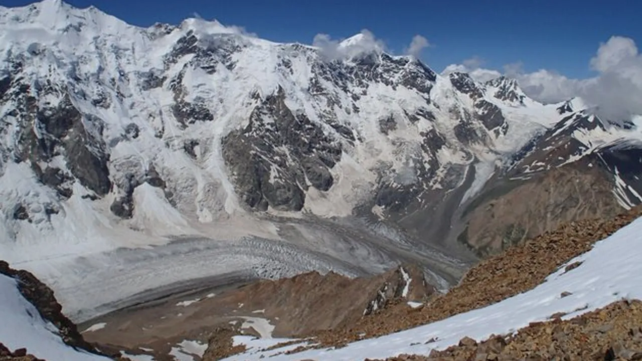Russia: 11 mountaineers killed in an avalanche in the Caucasus kredit : X @ladepechedumidi