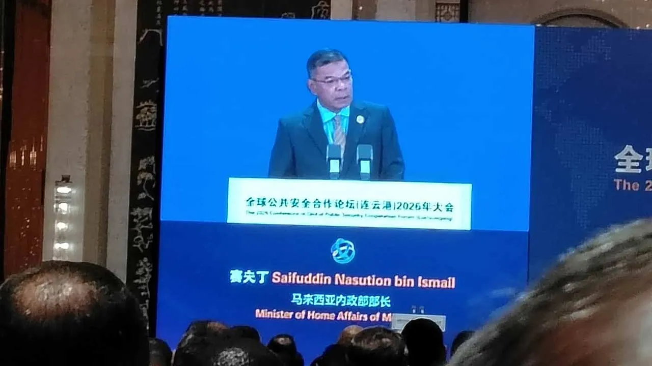 Saifuddin Nasution Ismail﻿