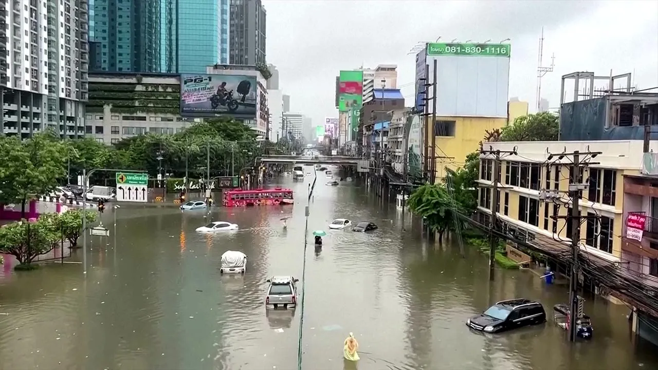 Persistent heavy rain flooded dozens of roads in Bangkok on Friday, September 25. The Thai Meteorological Department warned of heavy rain across much of the country through Sunday. Flash floods and forest run-off were possible, especially on foothill slopes and in low-lying areas. -- AP