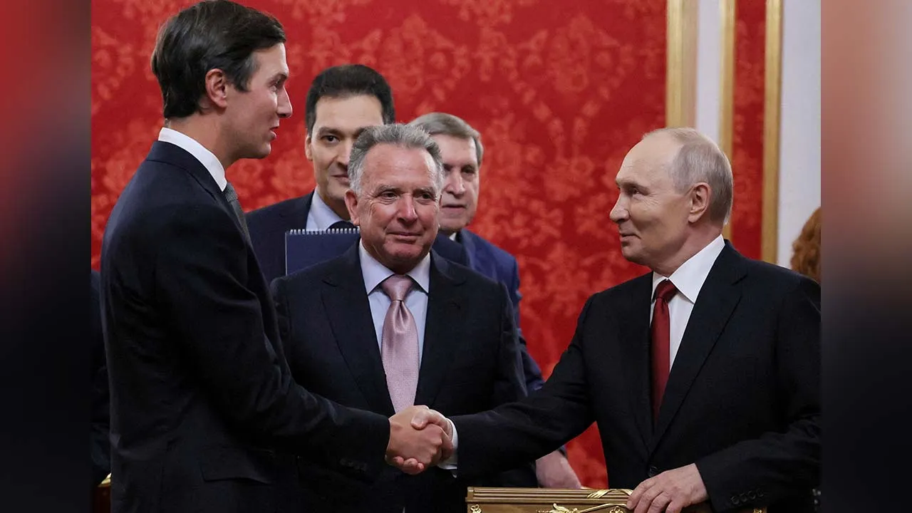 Russian President Vladimir Putin shakes hands with Jared Kushner, U.S. President Donald Trump's son-in-law, as U.S. Special Envoy Steve Witkoff stands nearby during a meeting at the Kremlin in Moscow, Russia, September 5, 2026. Sputnik/Mikhail Metzel/Pool via REUTERS ATTENTION EDITORS - THIS IMAGE WAS PROVIDED BY A THIRD PARTY. TPX IMAGES OF THE DAY