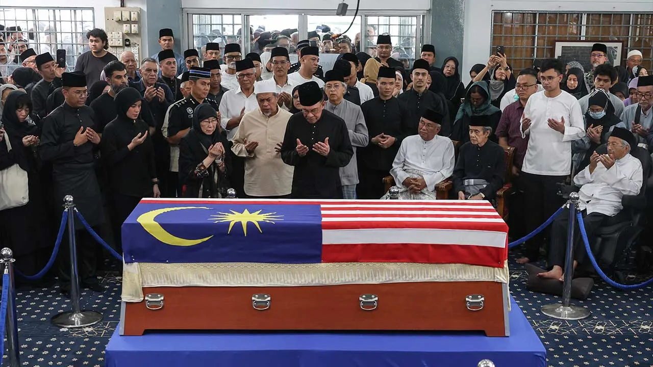 Wan Azizah