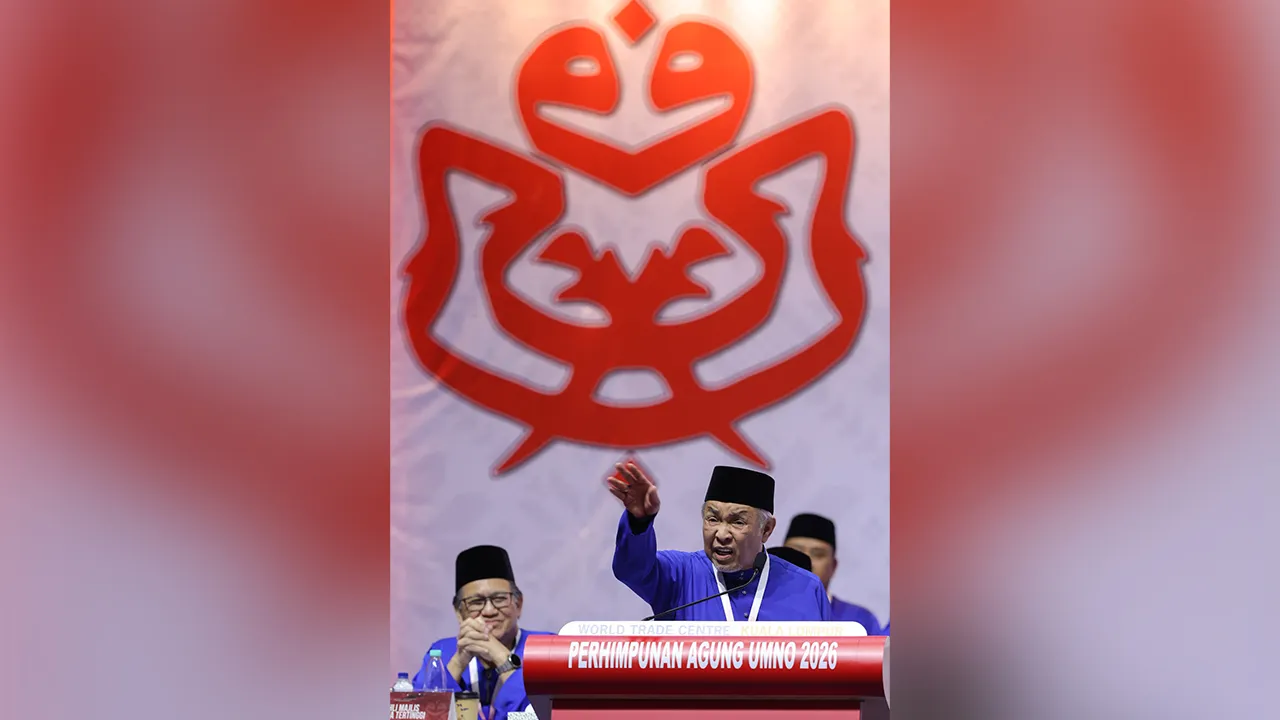 Kuala Lumpur , 12 September 2026. Presiden UMNO, Datuk Seri Ahmad Zahid Hamidi menyampaikan ucapan pergulungan sempena Perhimpunan Agong UMNO 2026 di Pusat Dagangan Dunia Kuala Lumpur.Astro AWANI 