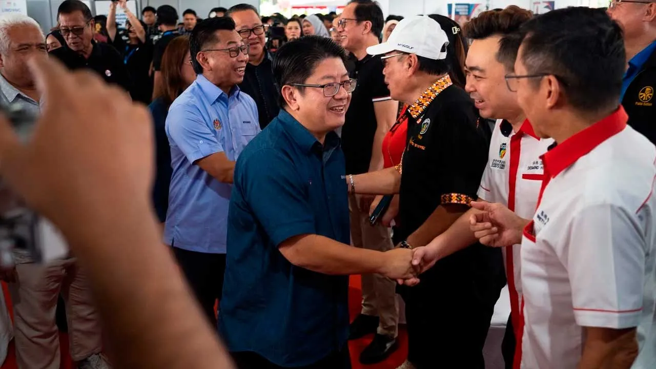 Timbalan Ketua Menteri III Sabah merangkap Menteri Pembangunan Perindustrian, Keusahawanan dan Pengangkutan Sabah, Datuk Ewon Benedick