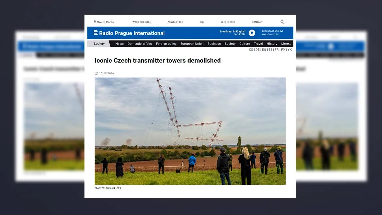 Two 355-metre-high radio transmitter towers in Liblice, Central Bohemia, were demolished on Thursday.