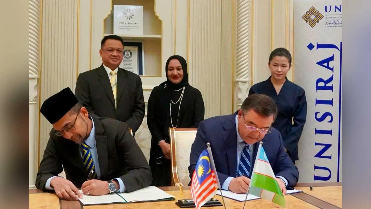 [TB]_MoU UniSIRAJ Silk Road International University_Istana Arau