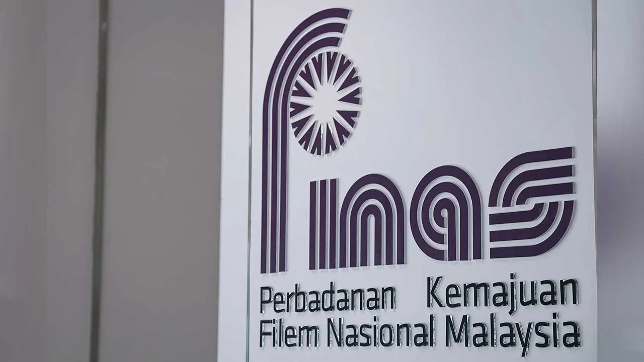 PETALING JAYA, 14 Sept - Perbadanan Kemajuan Filem Nasional Malaysia (FINAS) menghidupkan semula memori visual negara menerusi usaha alih digital dan restorasi 150 jam koleksi dokumentari serta dokudrama lama yang kini boleh dinikmati semula dalam format 4K.  Ketua Pegawai Eksekutif FINAS Datuk Azmir Saifuddin Mutalib berkata usaha itu bukan sekadar menyelamatkan bahan audiovisual daripada kerosakan, sebaliknya memastikan rakaman yang merakam wajah, suara dan perjalanan sejarah Malaysia terus dapat difahami