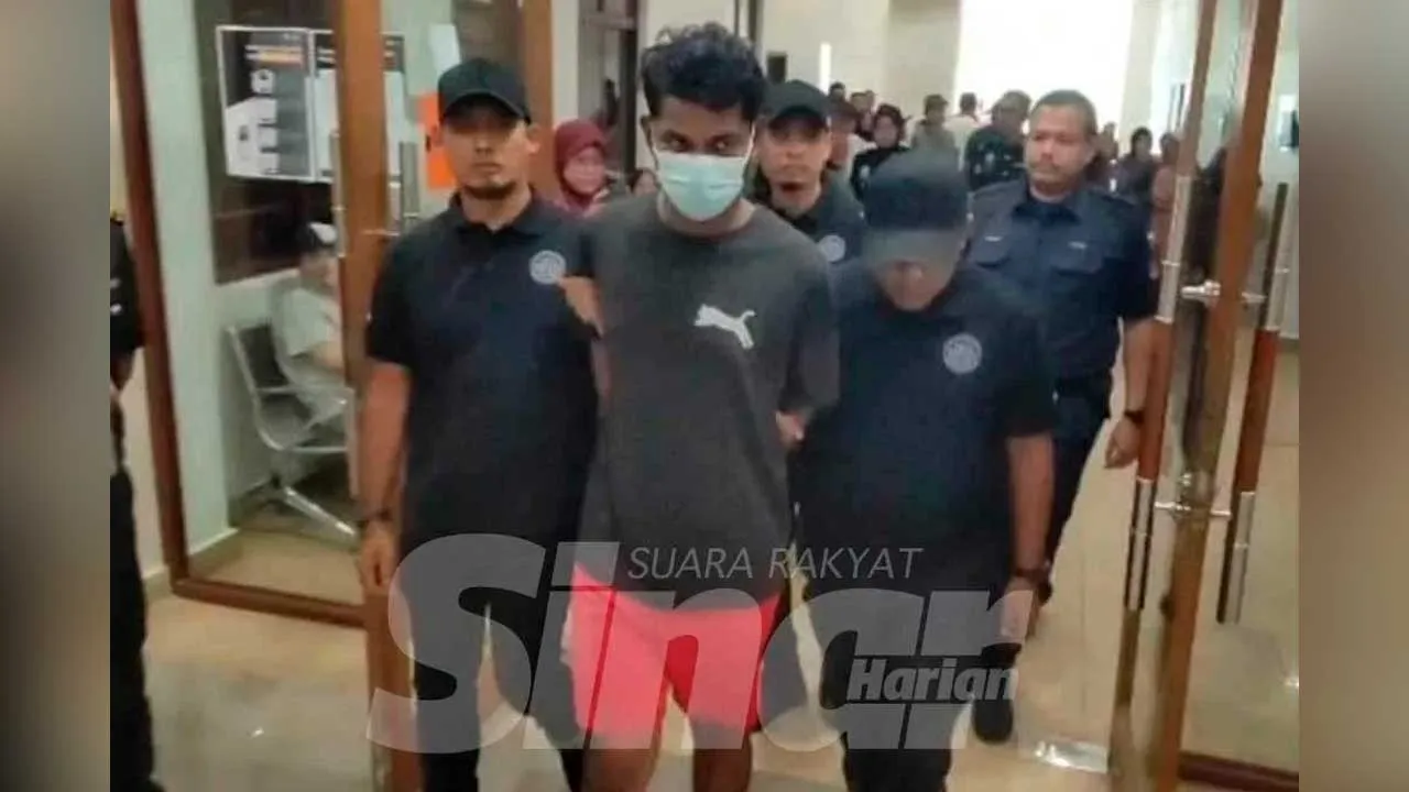 KUANTAN – Seorang lelaki didakwa di Mahkamah Majistret Kuantan pada Isnin atas pertuduhan membunuh seorang pelajar Politeknik Sultan Haji Ahmad Shah (Polisas) di sebuah rumah di Jalan Air Putih 2, di sini pada 6 Oktober lalu.