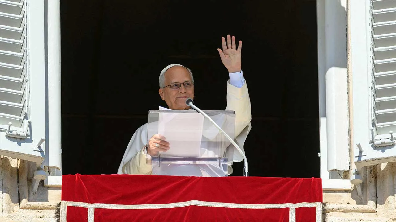 Pope Leo leads the Angelus prayer from the window of the Apostolic Palace at the Vatican, October 11, 2026. Vatican Media/Elisabetta Trevisan/­Handout via REUTERS ATTENTION EDITORS - THIS IMAGE WAS PROVIDED BY A THIRD PARTY. TPX IMAGES OF THE DAY