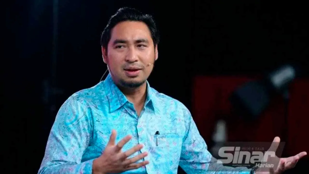 SHAH ALAM – Ahli Parlimen Machang, Wan Ahmad Fayhsal Wan Ahmad Kamal dikejarkan ke Hospital Kuala Lumpur (HKL) bagi menerima rawatan kecemasan pada Rabu.