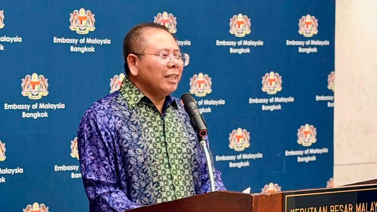 On 16 October 2026, H.E. Datuk Wan Zaidi Wan Abdullah, Ambassador of Malaysia to Thailand, hosted a dinner at the Embassy of Malaysia in Bangkok in honour of YB Senator Datuk Seri Amir Hamzah Azizan, Minister of Finance II of Malaysia, during his visit for the 2026 IMF–World Bank Group Annual Meetings. The dinner was also attended by YBhg. Dato’ Sri Abdul Rasheed Ghaffour, Governor of Bank Negara Malaysia; Mr. Novan Amirudin, Group CEO of CIMB Malaysia; Mr. Wut Thanittiraporn, President & CEO of CIMB Thai;