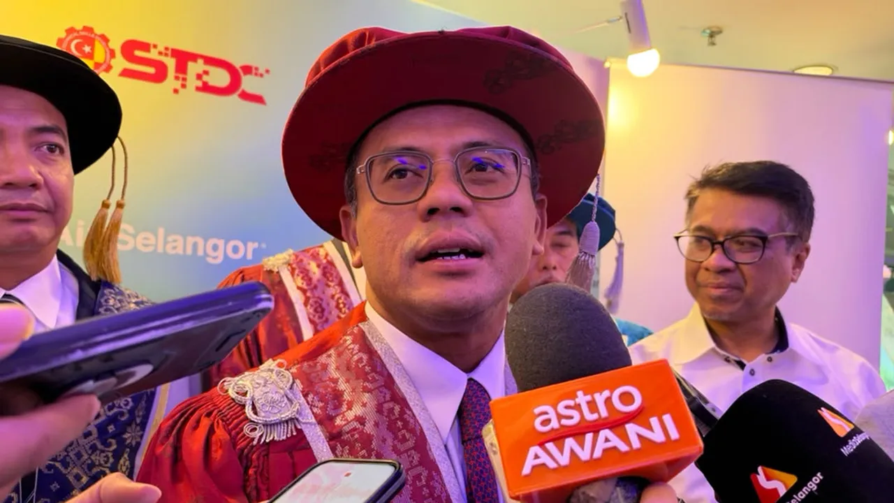 Menteri Besar Selangor, Datuk Seri Amirudin Shari, ajaran sesat , kg Nakhoda ,