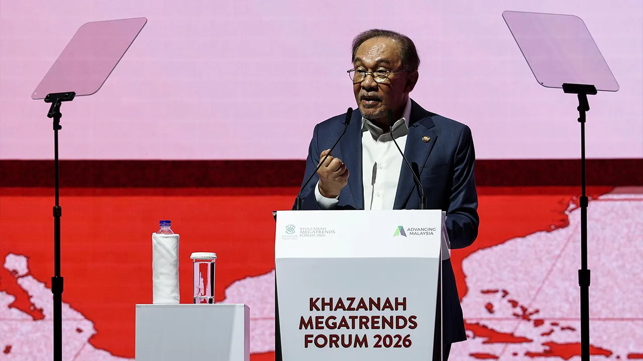 KUALA LUMPUR, Oct 5 - Prime Minister Datuk Seri Anwar Ibrahim delivers his speech during the Khazanah National Bhd Megatrends Forum 2026 here today. - fotoBERNAMA (2026) COPYRIGHT RESERVED