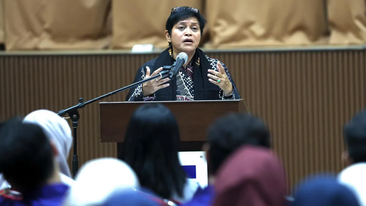 KUALA LUMPUR, 20 Okt -- Menteri di Jabatan Perdana Menteri (Undang-Undang dan Reformasi Institusi) Datuk Seri Azalina Othman Said berucap pada Program Penataran Literasi Akta Antibuli 2026 di Institut Pendidikan Guru Malaysia, Kampus Bahasa Melayu, Lembah Pantai, hari ini.  -- fotoBERNAMA (2026) HAK CIPTA TERPELIHARA