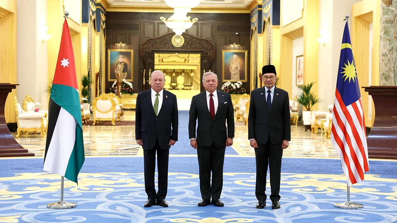 KUALA LUMPUR, 12 Okt - Yang di-Pertuan Agong Sultan Ibrahim berkenan menerima menghadap Raja Jordan Raja Abdullah II pada Istiadat Sambutan Negara di Istana Negara hari ini.  Turut sama Perdana Menteri Datuk Seri Anwar Ibrahim. - fotoBERNAMA (2026) HAK CIPTA TERPELIHARA