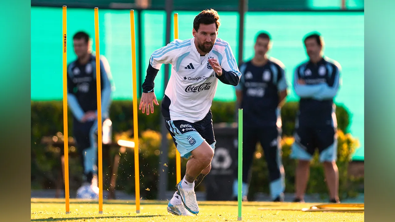 Argentina's Lionel Messi trains for his final game with the national team, an international friendly soccer match against Benin, in Buenos Aires, Argentina, Monday, Oct. 5, 2026. (AP Photo/Gustavo Garello)