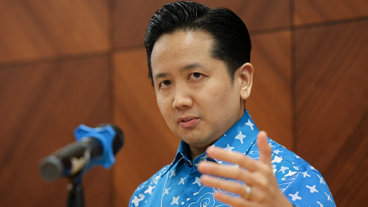 Putrajaya , 22 Oktober 2026.Menteri Sumber Asli dan Kelestarian Alam, Datuk Seri Arthur Joseph Kurup pada sidang media situasi jerebu negara di pejabat Kementerian Sumber Asli dan Kelestarian Alam.Astro AWANI / SHAHIR OMAR