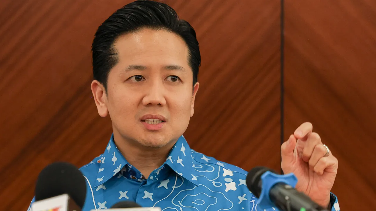 Putrajaya , 22 Oktober 2026.Menteri Sumber Asli dan Kelestarian Alam, Datuk Seri Arthur Joseph Kurup pada sidang media situasi jerebu negara di pejabat Kementerian Sumber Asli dan Kelestarian Alam.Astro AWANI / SHAHIR OMAR