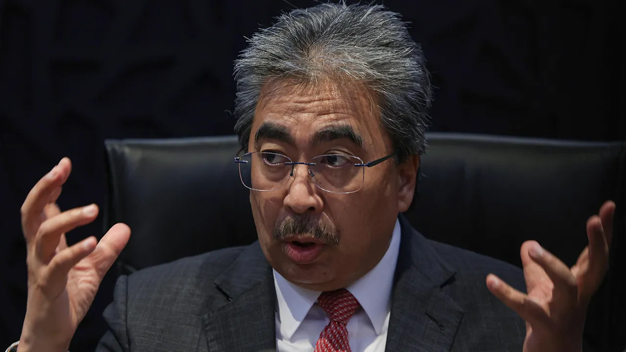 KUALA LUMPUR, Oct 13 - Investment, Trade and Industry Minister Datuk Seri Johari Abdul Ghani speaks at a press conference held in conjunction with the EU-Malaysia Business Day 2026: Selangor in Focus at the Kuala Lumpur Convention Centre today.  - fotoBERNAMA (2026) COPYRIGHT RESERVED