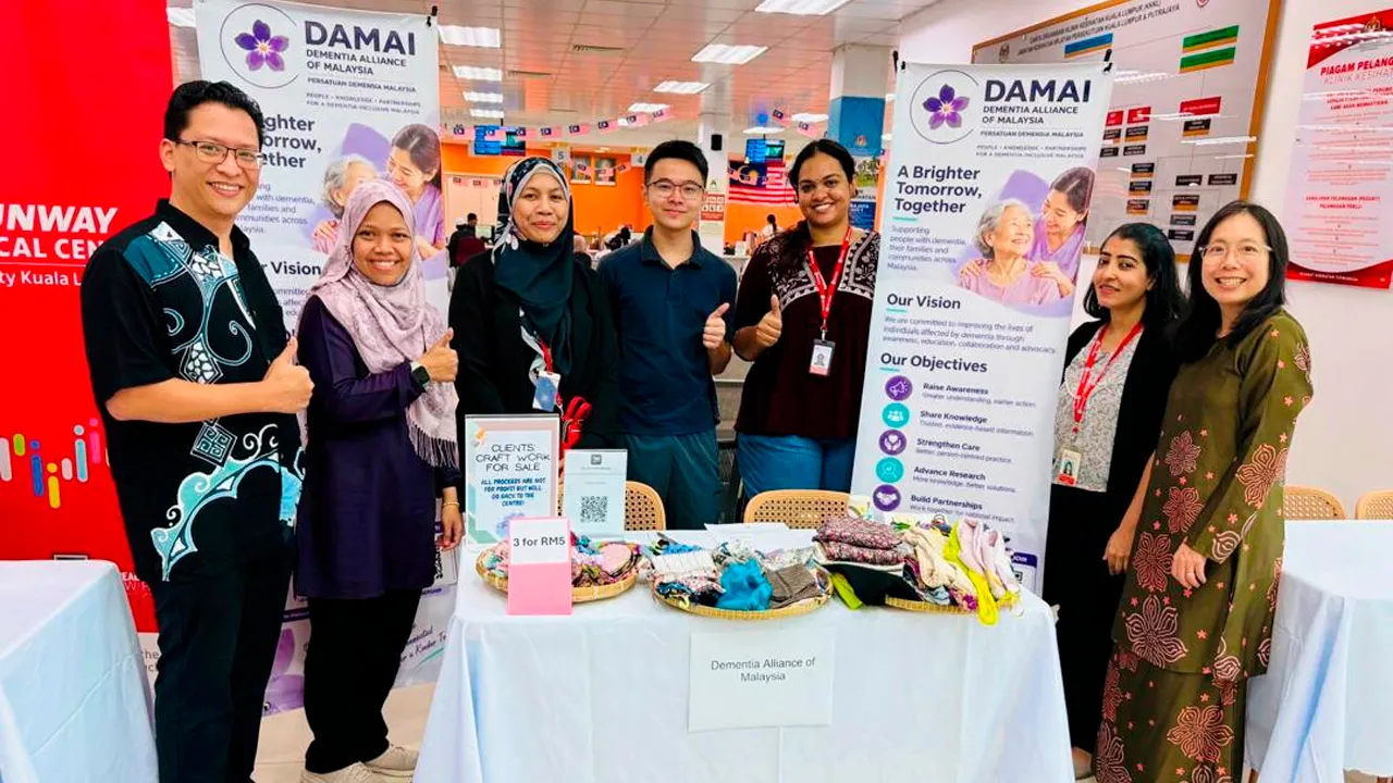 DAMAI _AWANI