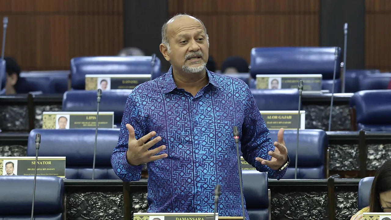 KUALA LUMPUR, 22 Okt -- Menteri Digital Gobind Singh Deo ketika Waktu-waktu Pertanyaan Menteri sempena Mesyuarat Ketiga, Penggal Kelima, Parlimen ke-15 di Bangunan Parlimen hari ini.  --fotoBERNAMA (2026)