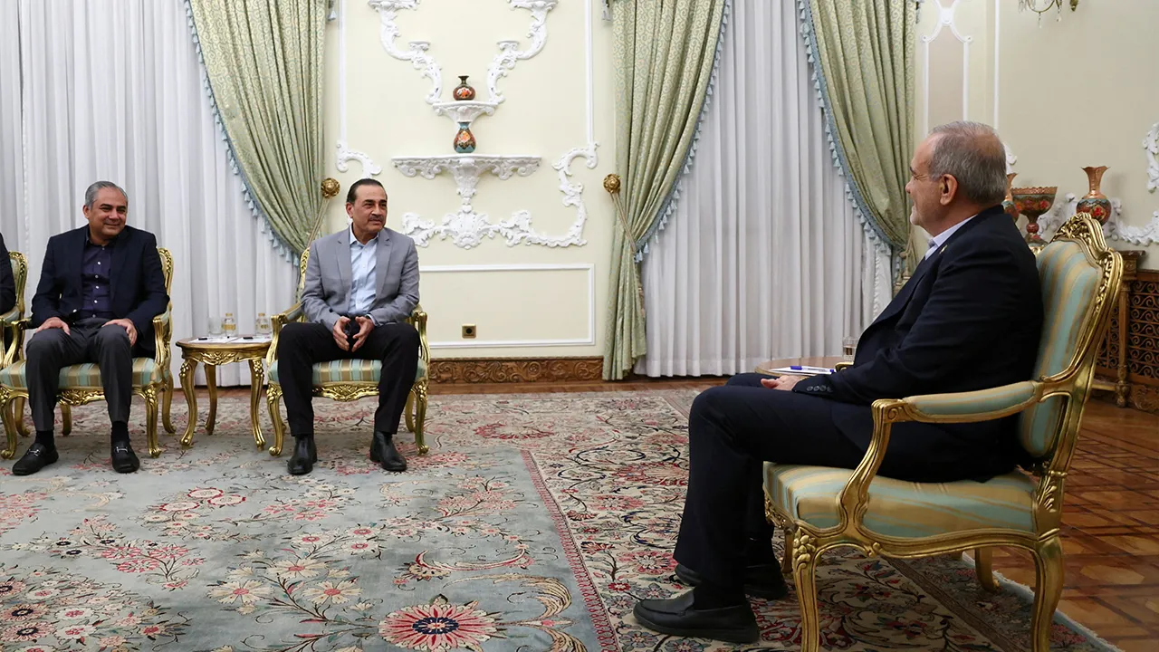 Iranian President Masoud Pezeshkian meets with chief of Defence Forces of Pakistan, Field Marshal Asim Munir, in Tehran, Iran, October 20, 2026. Iran's Presidential website/WANA (West Asia News Agency)/Handout via REUTERS