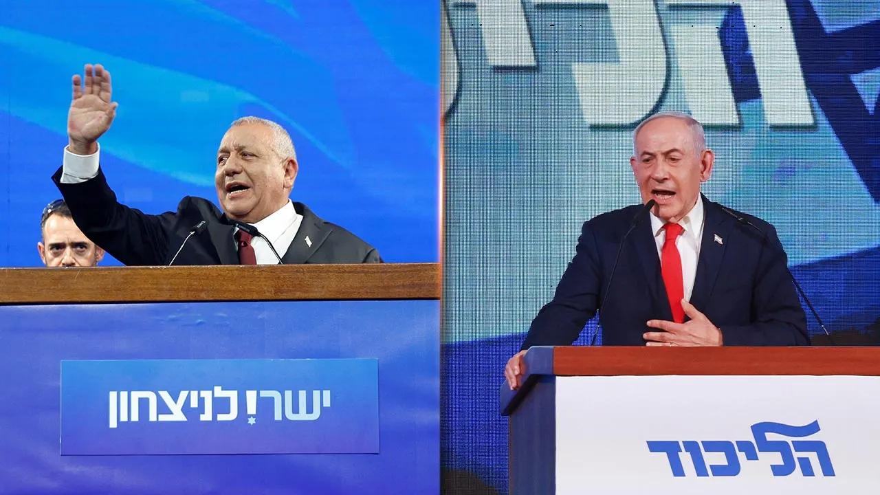 Former military chief Gadi Eisenkot, leader of the Yashar party, waves following the exit polls at his party headquarters, on the evening of Israel's national election, in Tel Aviv, Israel October 28, 2026. REUTERS/Shir Torem