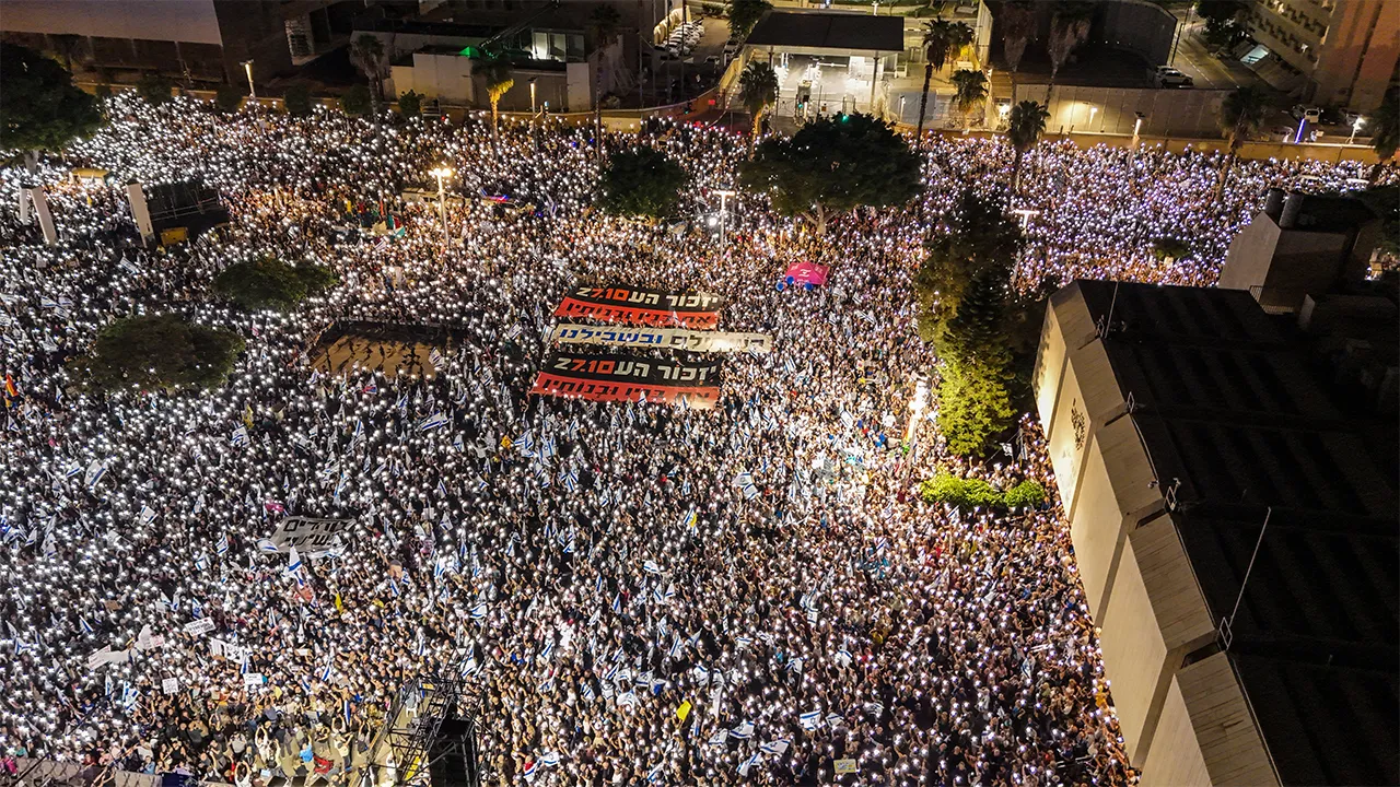 A drone photo of Israelis attending a rally to demand the establishment of an independent state commission of inquiry into the October 7, 2023, Hamas-led attacks and the events leading up to them, ahead of Israel's parliamentary election on October 27, in Tel Aviv, Israel, October 24, 2026. REUTERS/Amir Goldstein