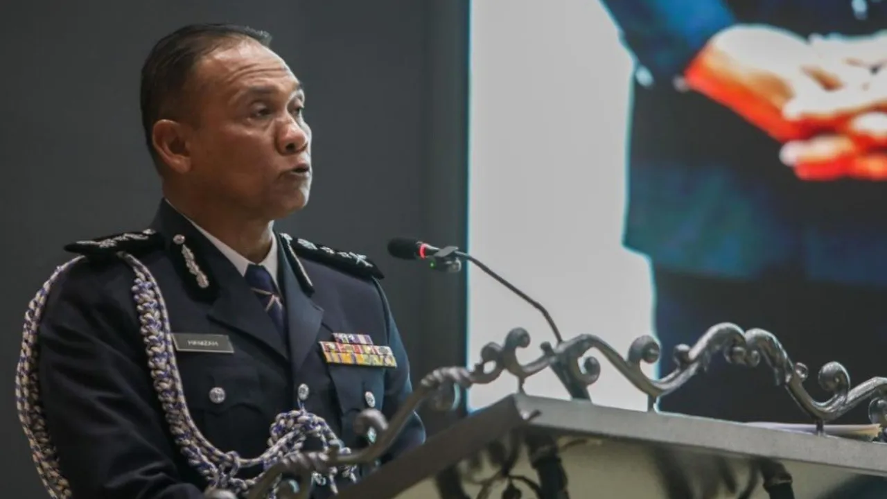 KANGAR, 4 Okt (Bernama) -- Polis mengesahkan menerima satu lagi laporan terhadap seorang penceramah motivasi lelaki berkaitan dakwaan gangguan seksual.