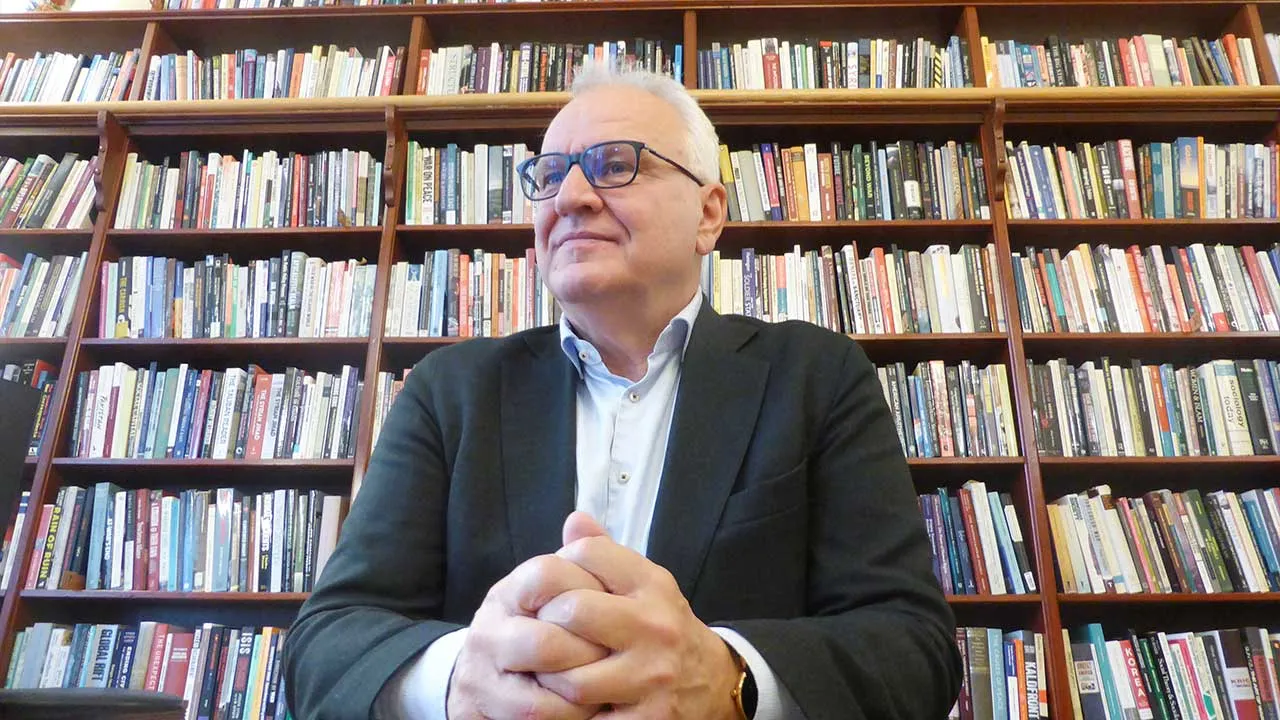 Kristian Berg Harpviken, secretary of the Norwegian Nobel Committee, poses for a picture in his office at the Norwegian Nobel Institute in Oslo, Norway, October 5, 2026. REUTERS/Gwladys Fouche