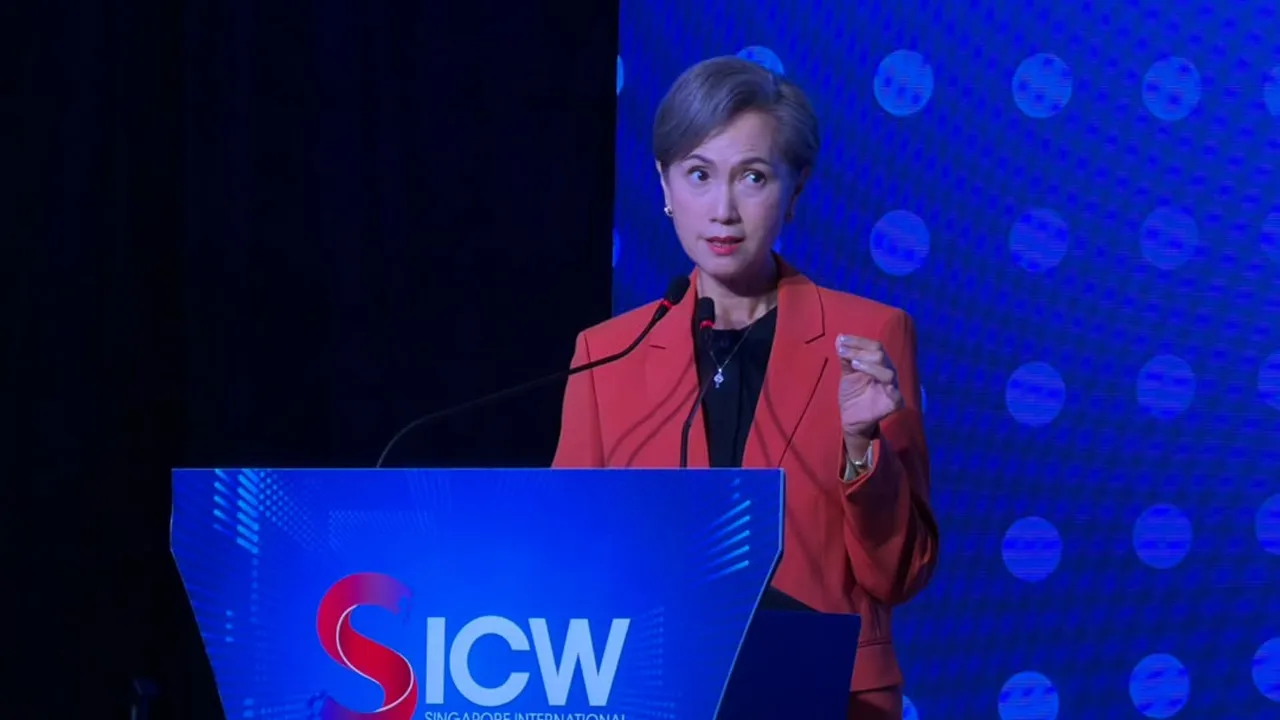 Menteri Pembangunan Digital dan Penerangan Singapura, Josephine Teo , scams , AI polisi credit AWANI