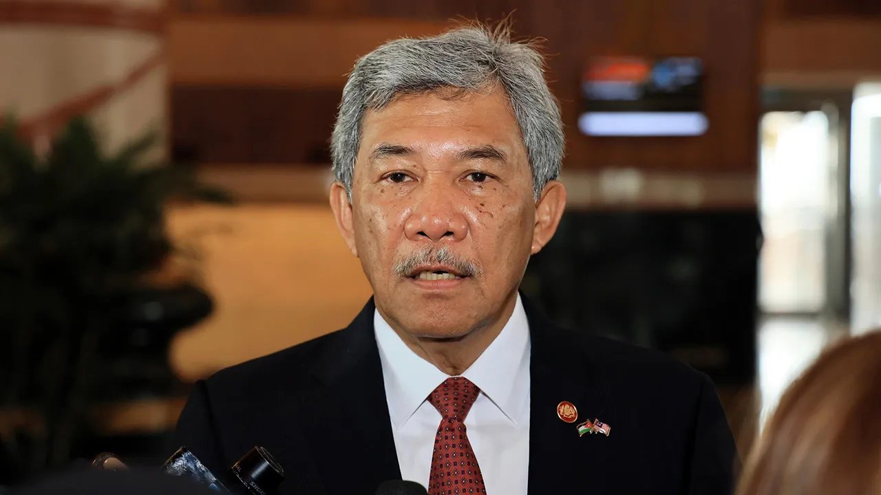 SEPANG, Oct 12 - Foreign Minister Datuk Seri Mohamad Hasan speaks to the media following the conclusion of King of Jordan Abdullah II"s two-day state visit at the Bunga Raya Complex, Kuala Lumpur International Airport (KLIA), today.  - fotoBERNAMA (2026)