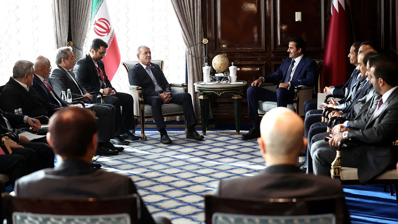 Iranian President Masoud Pezeshkian meets with Qatar's Emir Sheikh Tamim bin Hamad Al Thani in Moscow, Russia, October 27, 2026. Iran's Presidential website/WANA (West Asia News Agency)/Handout via REUTERS