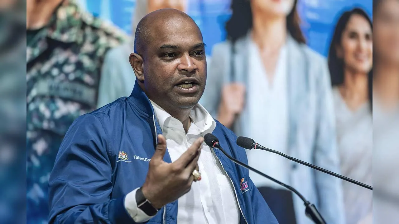Menteri Sumber Manusia Datuk Seri R. Ramanan berucap pada Majlis Perasmian Minggu MyBakat 2026 oleh TalentCorp di Bangsar South hari ini. - fotoBERNAMA