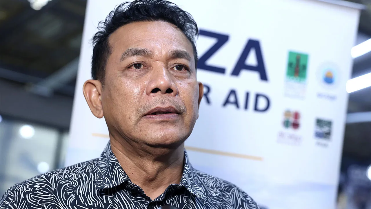 KUALA LUMPUR, 4 Oct - Pelakon Datuk Rosyam Nor bercakap ketika sidang media selepas Majlis Makan Malam dan Pelancaran Kempen tersebut di sini malam ini. - fotoBERNAMA (2026) HAK CIPTA TERPELIHARA