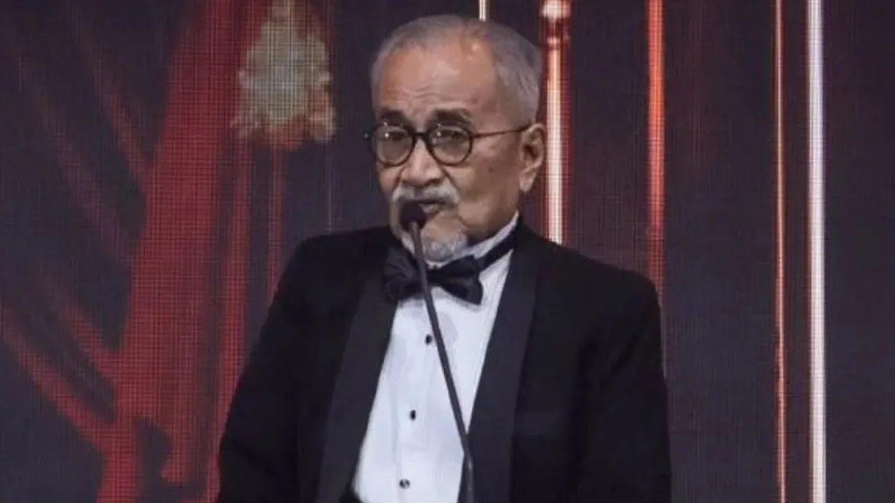 "Inilah satu-satunya anugerah yang sangat saya kagumi. Saya berasa amat bertuah menerimanya selepas berpuluh tahun berkhidmat"_Gempak
