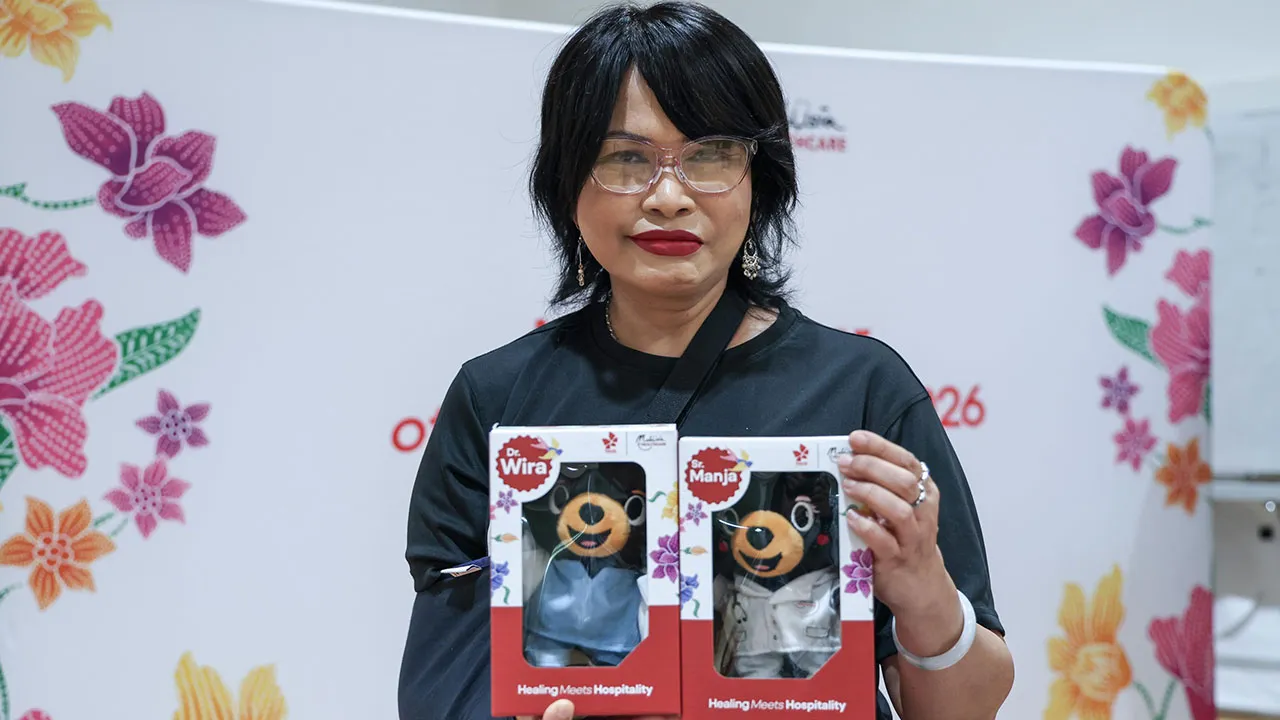 SEPANG, 22 Okt -- Pengurus Pasaran Ekspatriat MHTC, Suryani Mustapha selepas ditemui wartawan Bernama di Universiti Xiamen Malaysia hari ini.  Sektor pelancongan penjagaan kesihatan Malaysia menjana hasil penjagaan kesihatan sebanyak RM1.74 bilion dari Januari hingga Jun 2026, dengan merekodkan ketibaan seramai 888,805 pelancong kesihatan, menurut data awal Majlis Pelancongan Kesihatan Malaysia (MHTC).  --fotoBERNAMA (2026) HAK CIPTA TERPELIHARA