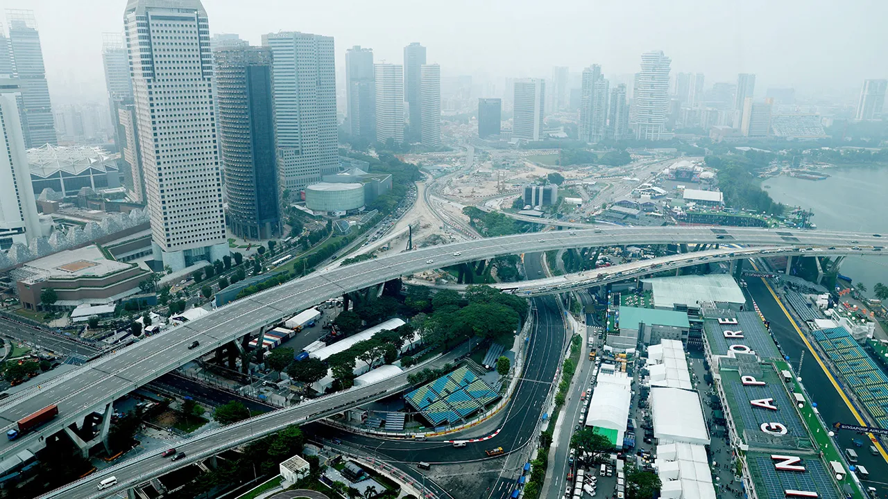 Formula One F1 - Singapore Grand Prix - Marina Bay Street Circuit, Singapore - October 8, 2026 General view of a wildfire smoke haze over the circuit ahead of the Singapore Grand Prix REUTERS