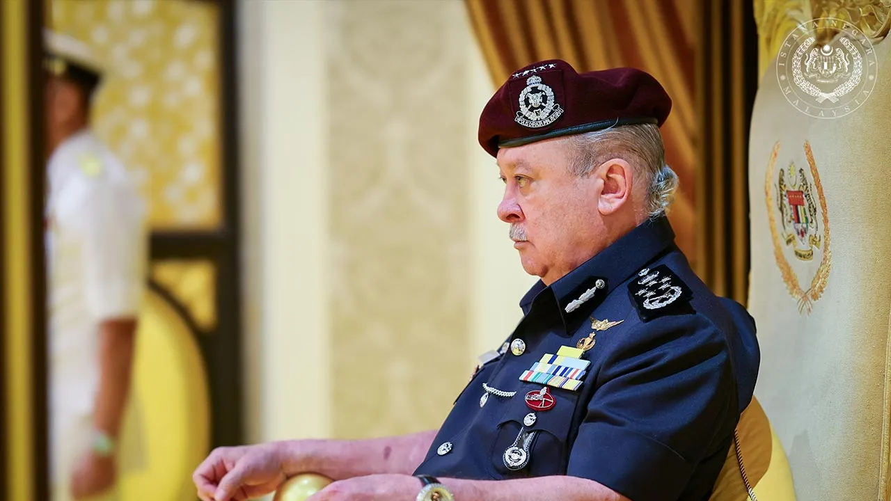 YANG DI-PERTUAN AGONG PRIHATIN KESELAMATAN DAN KESIHATAN MURID SERTA PELAJAR SEKOLAH KETIKA JEREBU -- IG officialsultanibrahim