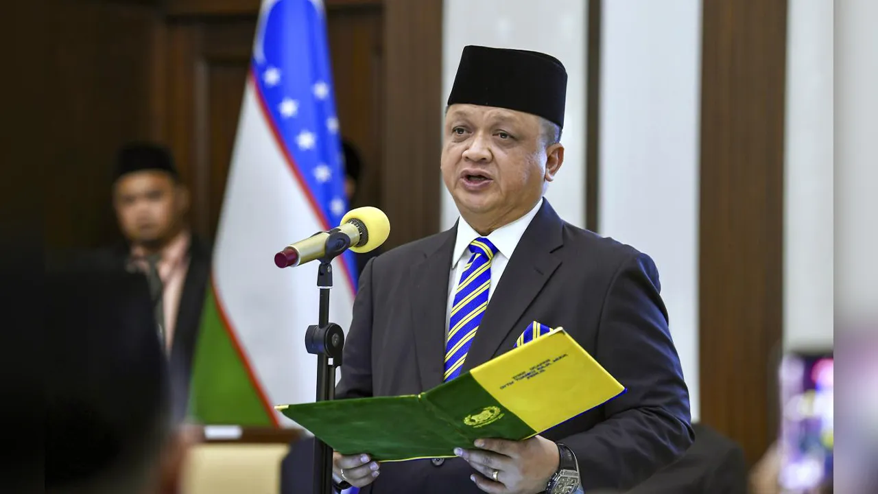 SAMARKAND, 6 Okt - Raja Muda Perlis Tuanku Syed Faizuddin Putra Jamalullail berkenan menyampaikan ucapan perasmian sempena Seminar Warisan Nabawi Peringkat Antarabangsa Kali Ke-10 (SWAN X) 2026 di Imam Bukhari International Scientific Research Centre hari ini.  - fotoBERNAMA (2026) HAK CIPTA TERPELIHARA  SAMARKAND, Oct 6 - The Raja Muda of Perlis Tuanku Syed Faizuddin Putra Jamalullail delivers the opening address at the 10th International Seminar on Prophetic Heritage (SWAN X) 2026 at the Imam Bukhari Inte