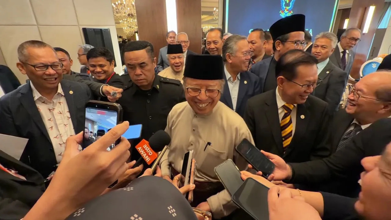 Tan Sri Abang Johari